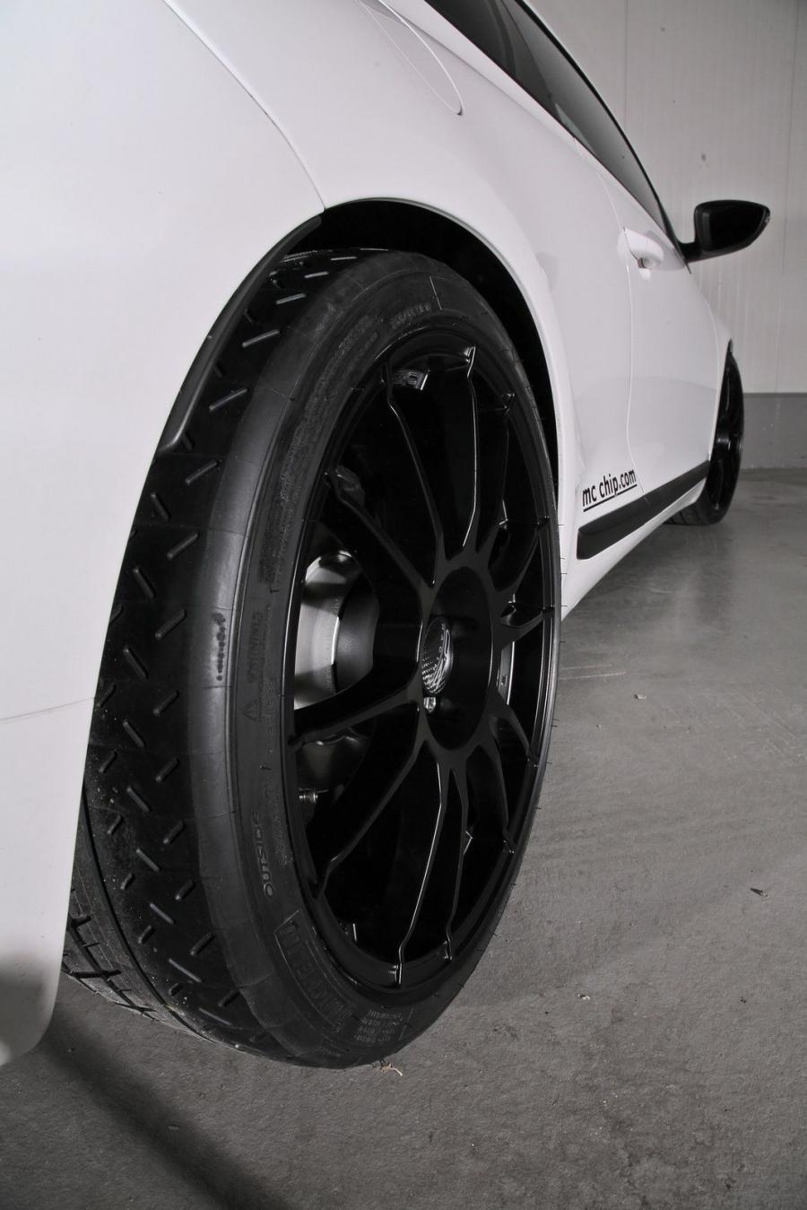  Volkswagen Scirocco 2.0 TSI by McChip-Dkr 2008 года  (фото 4 из 13)